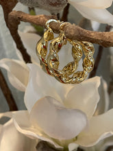 Load image into Gallery viewer, Callie Twisted 18k gold Hoops
