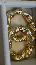 Load image into Gallery viewer, Callie Twisted 18k gold Hoops
