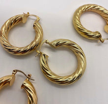 Load image into Gallery viewer, Nerea Gold Hoops
